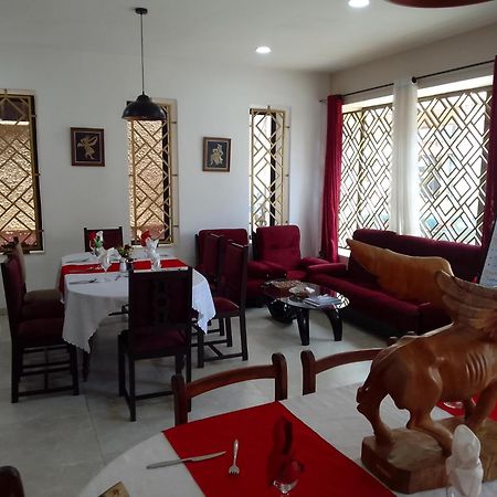 Radama Hotel أنتاناناريفو المظهر الخارجي الصورة